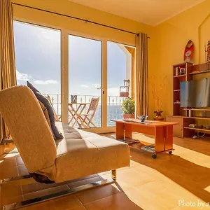 https://one-love-maktub.madeira-islandshotels.com
